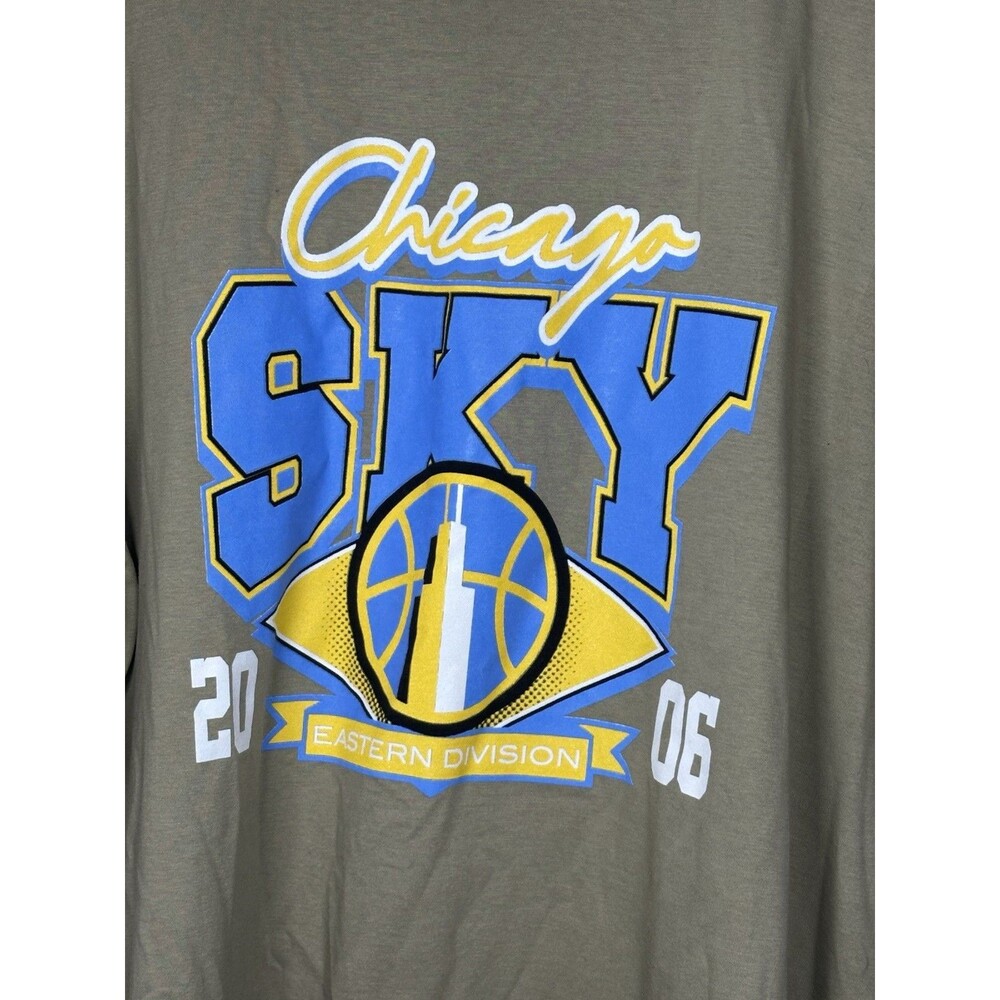 NWOT 2006 Chicago Sky Tan S/S WNBA Champions w LOGO T-SHIRT SZ 2XL UNISEX